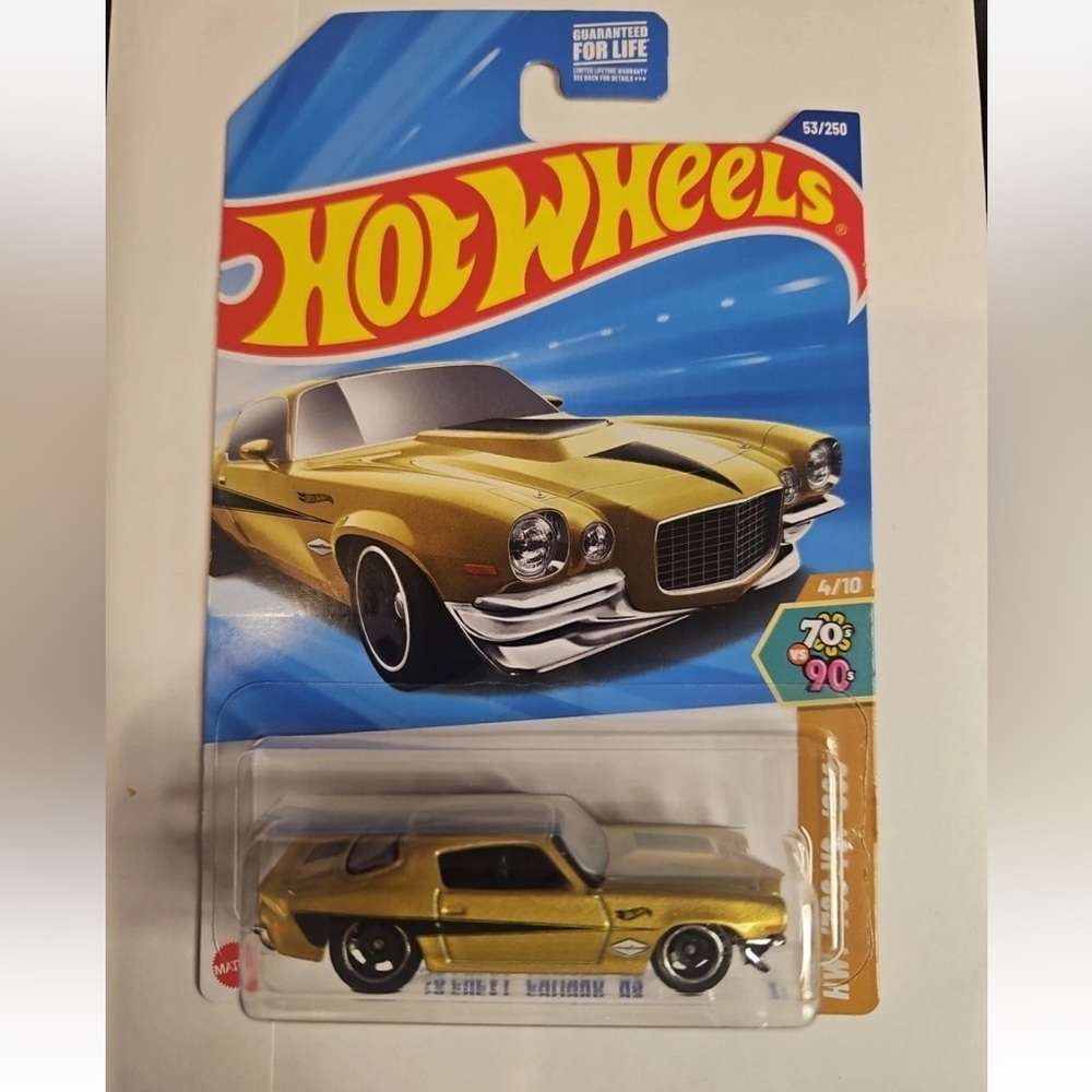2025 HOTWHEELS '70 CHEVY CAMARO RS HW '70 VS '90 SERIES